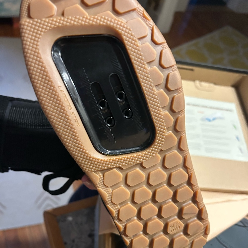 Specialized mountain bike shoes NIB. Too small and missed return window. - Picture 2 of 3